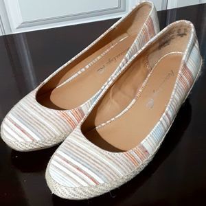 American Eagle wedged heal size 8 1/2